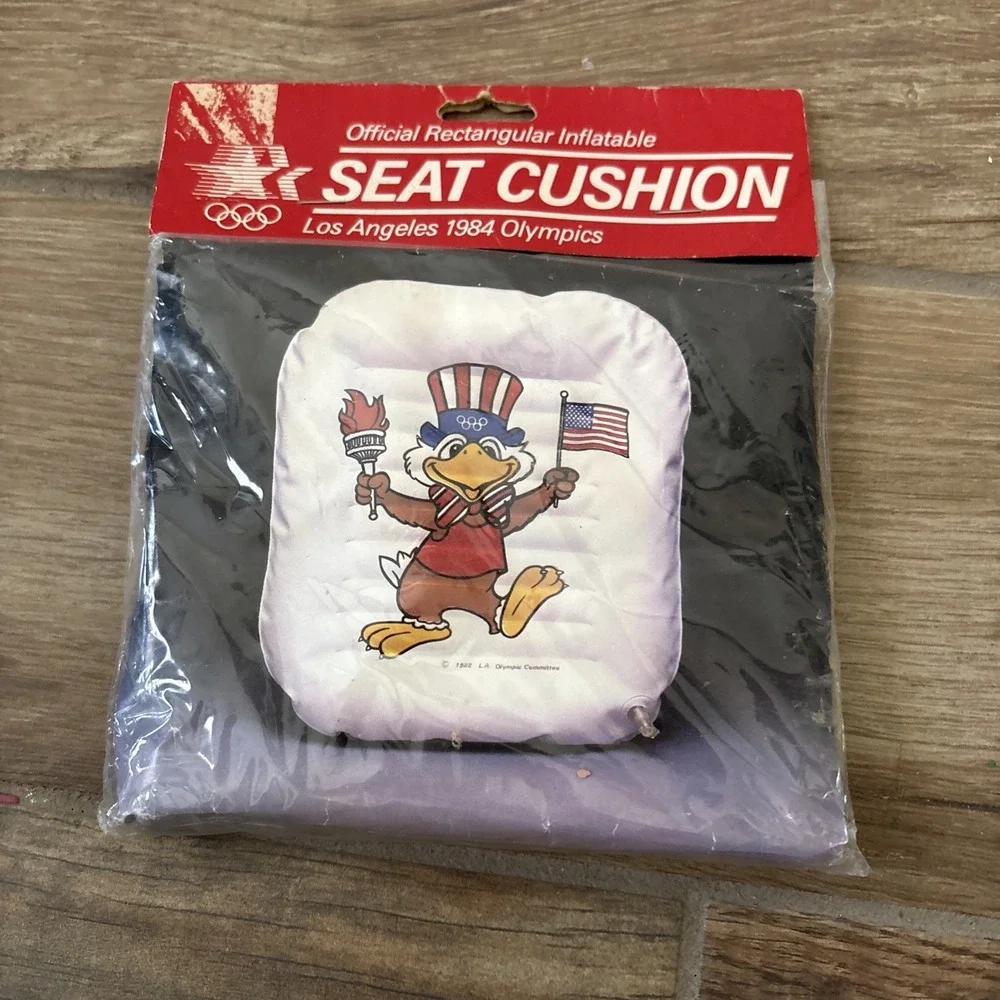 1984 Los Angeles OLYMPICS -‎ Seat Cushion Inflatable - Sealed - By Moochies